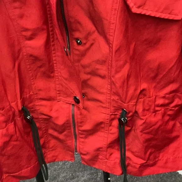 Sunday Red Utility Jacket with Collared Neckline - Picture 5 of 8